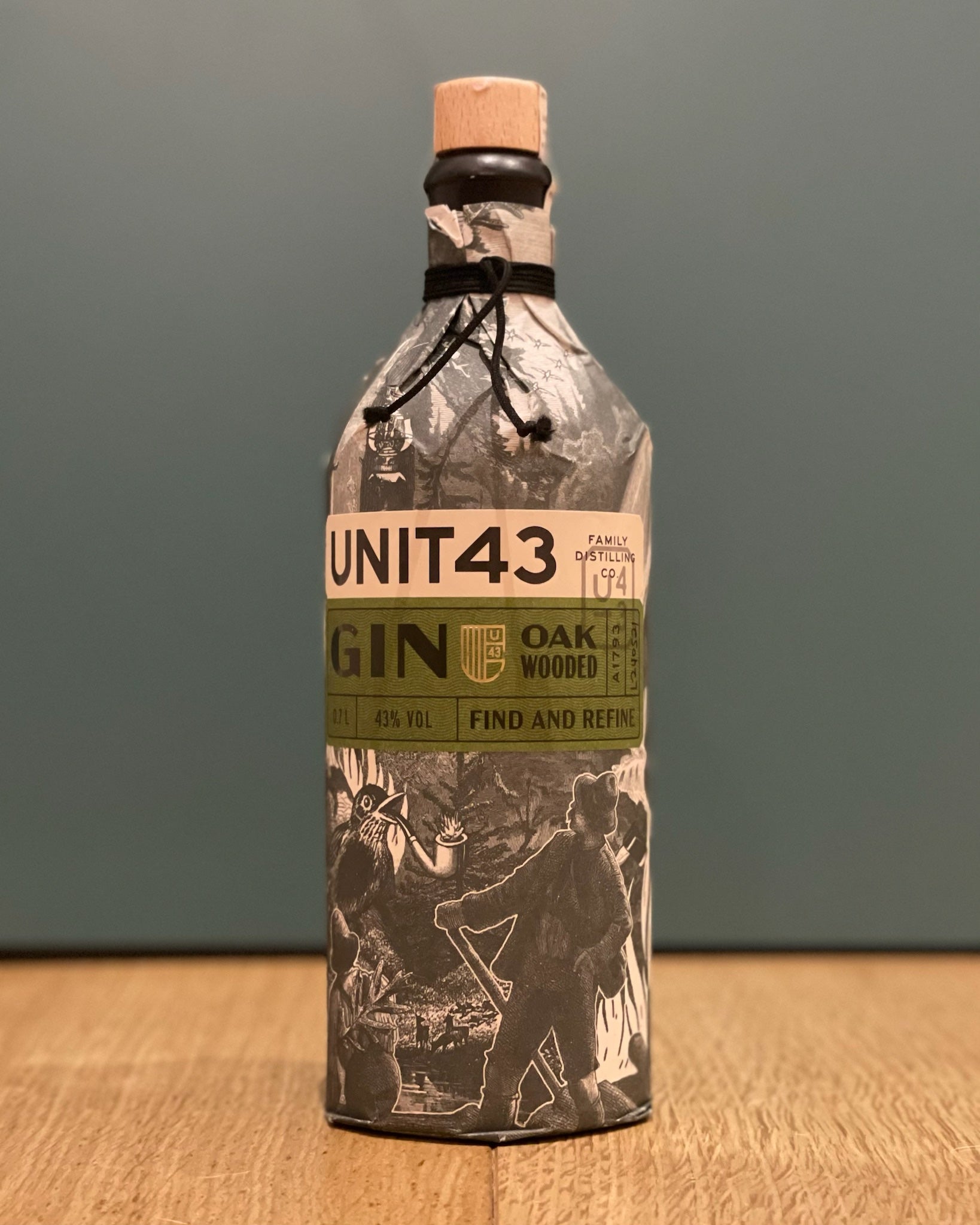 Aged G&T from South Africa con Unit43 Oak Wooded Gin